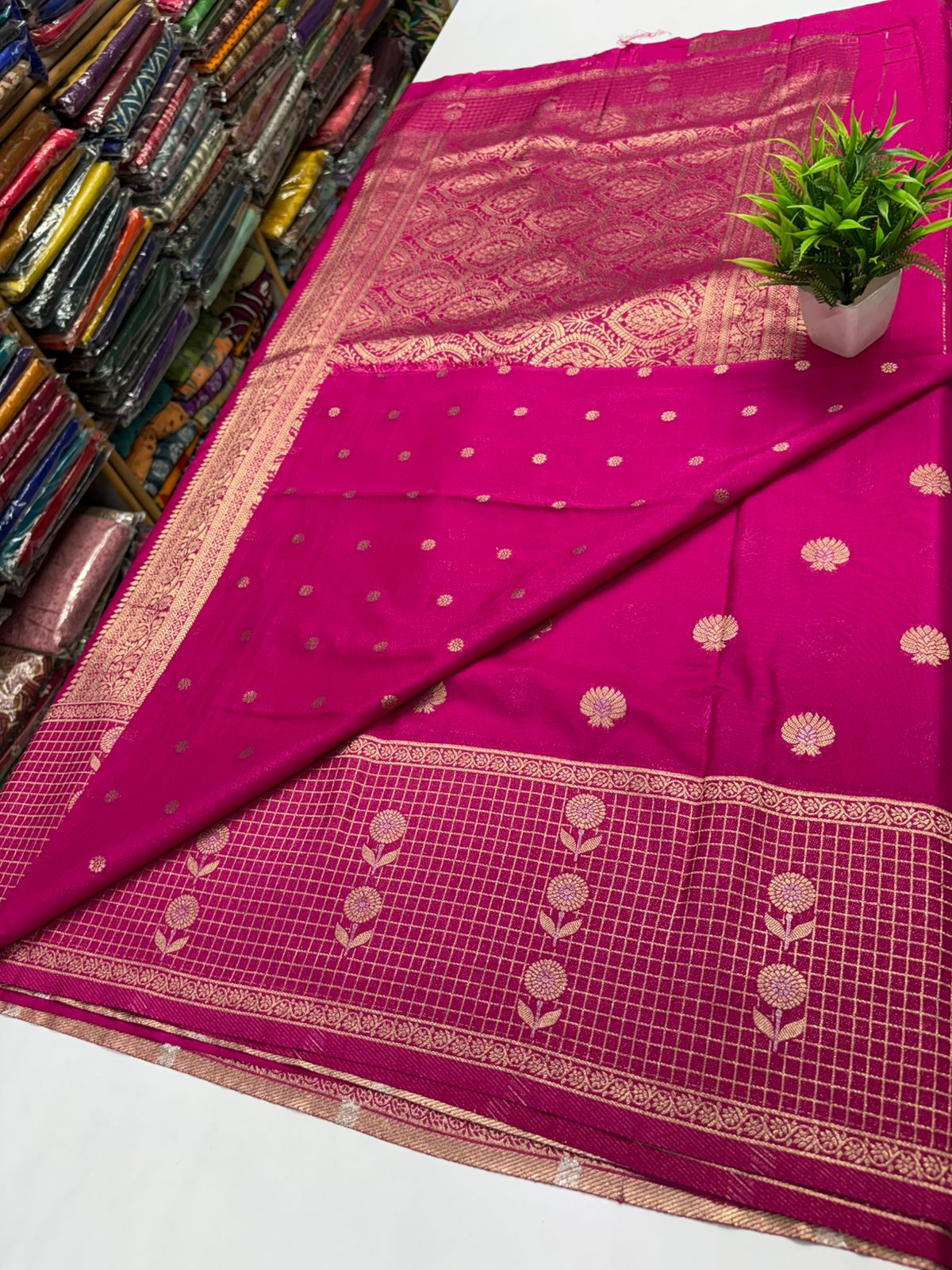 ✨ Premium Quality Georgette Crepe Silk Saree with All-Over Buttas ✨