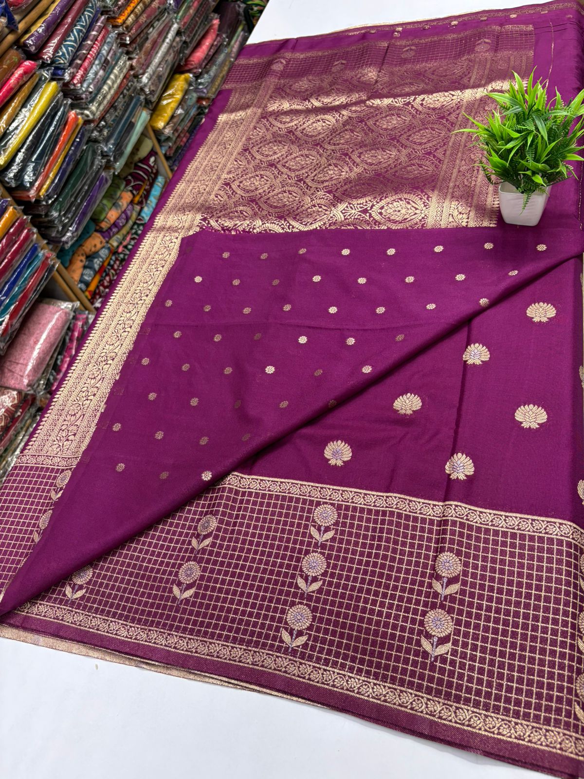 ✨ Premium Quality Georgette Crepe Silk Saree with All-Over Buttas ✨