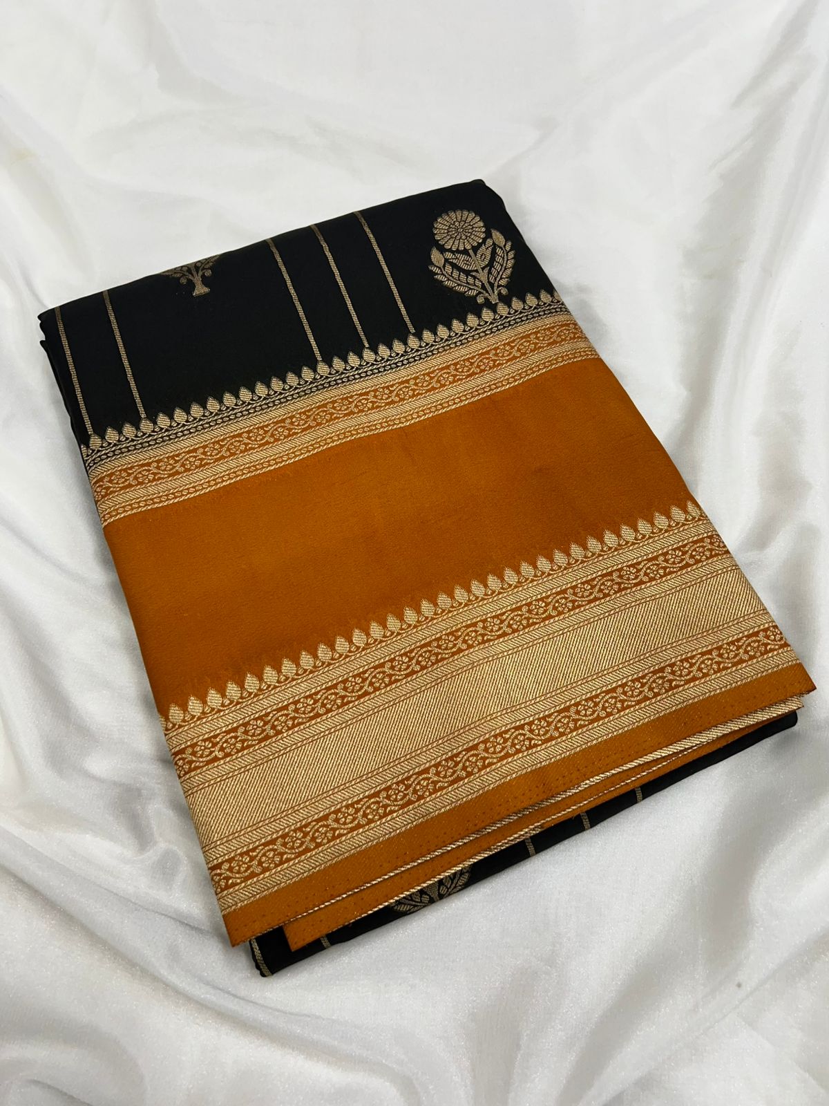 Premium Imitation Border Crepe Silk Saree – Rich Pallu & Contrast Collection