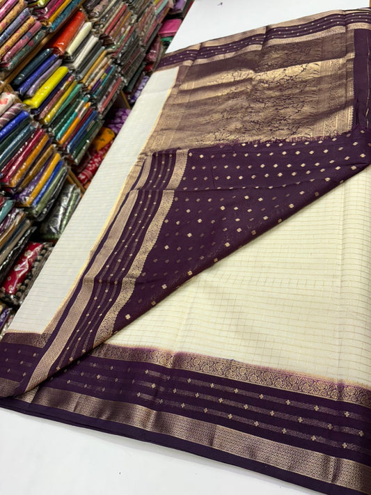 Premium Quality Semi Mysore Crepe Silk Saree – Checks Pattern with Rich Pallu